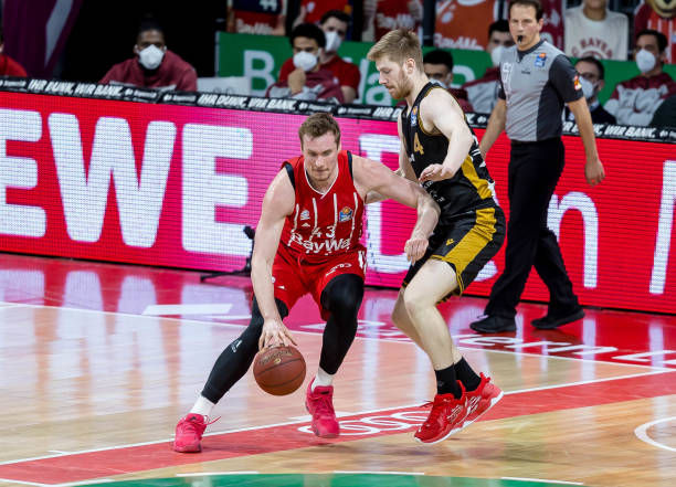 冷门频发 冷门频发